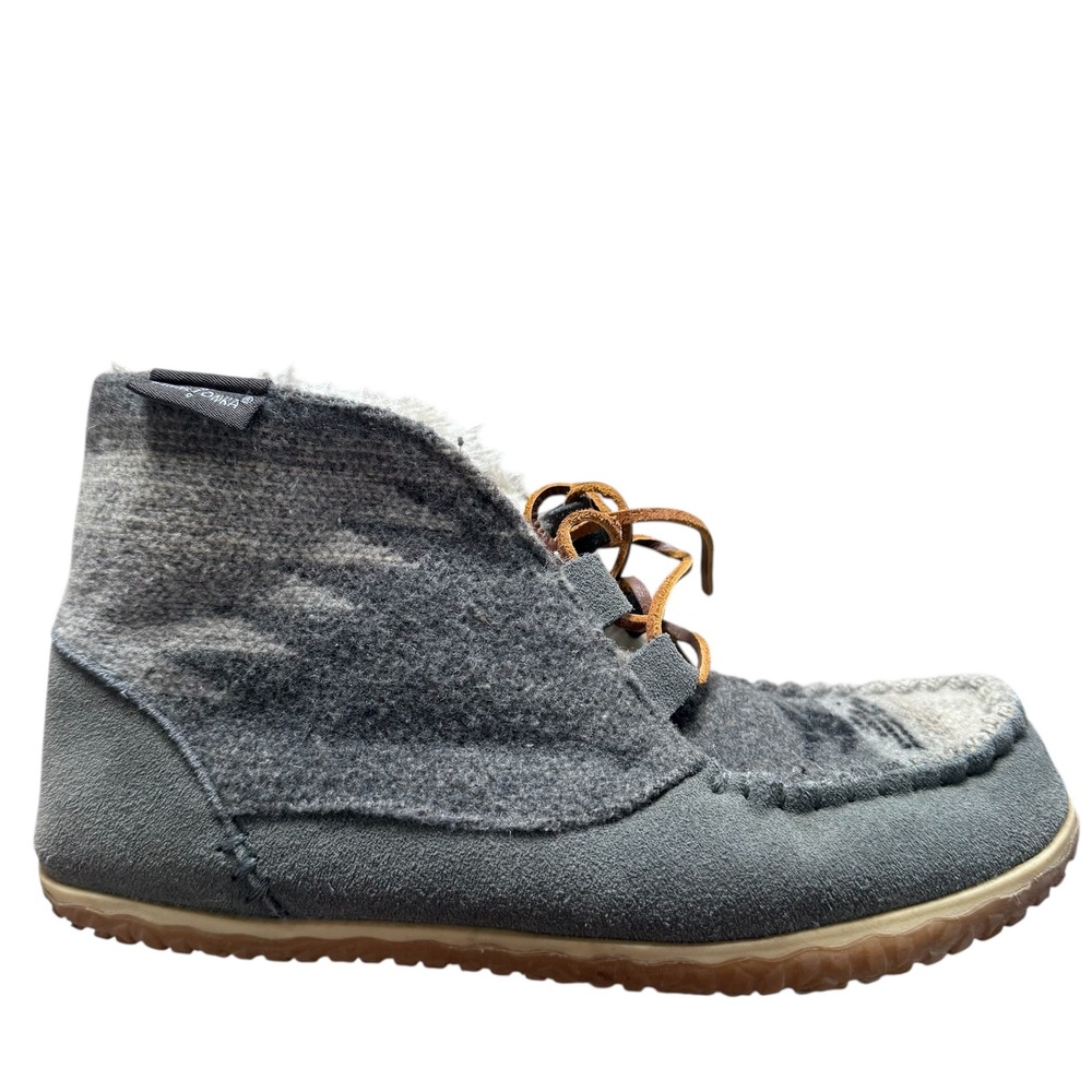Minnetonka Women's Gray Wool Blend Faux Fur Lined Moccasin Booties Size 9M Aztec